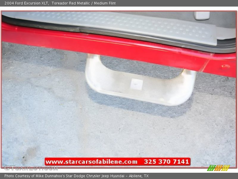 Toreador Red Metallic / Medium Flint 2004 Ford Excursion XLT