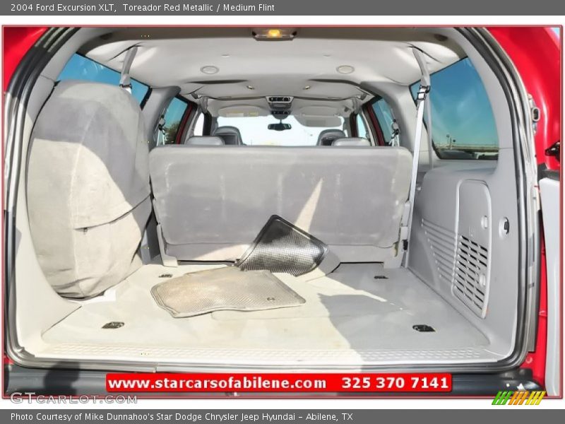 Toreador Red Metallic / Medium Flint 2004 Ford Excursion XLT