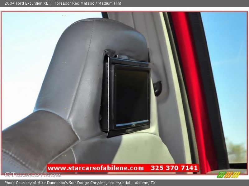 Toreador Red Metallic / Medium Flint 2004 Ford Excursion XLT