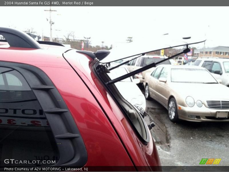 Merlot Red / Beige 2004 Hyundai Santa Fe GLS 4WD
