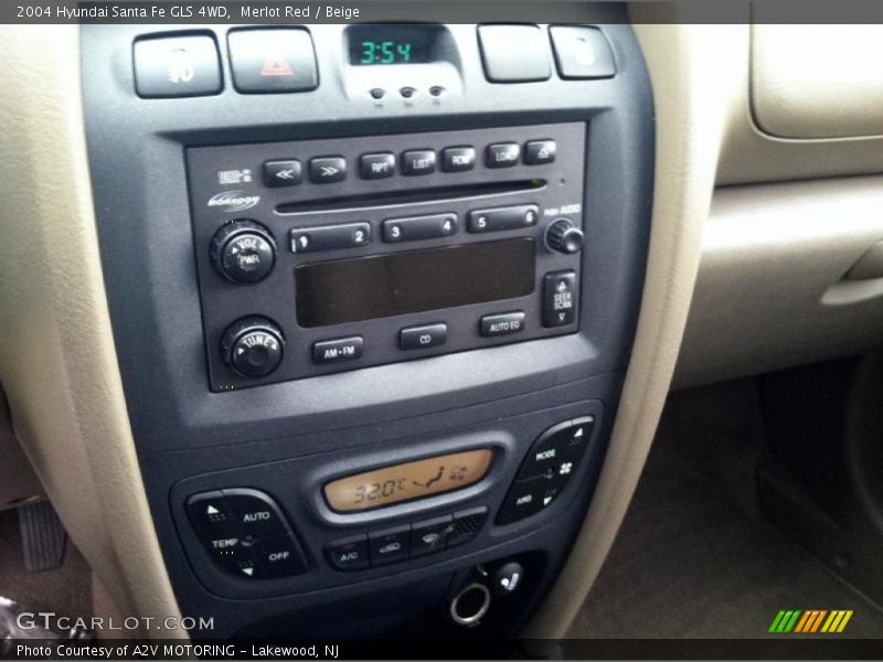 Merlot Red / Beige 2004 Hyundai Santa Fe GLS 4WD
