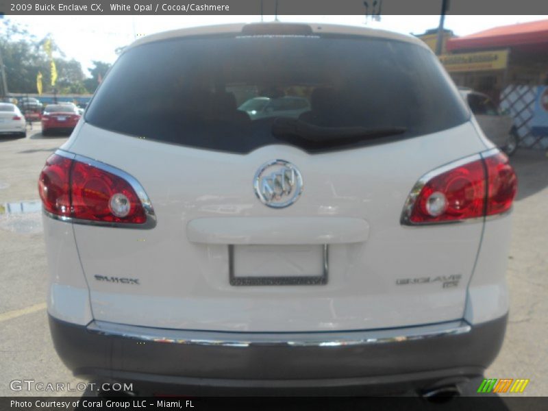 White Opal / Cocoa/Cashmere 2009 Buick Enclave CX