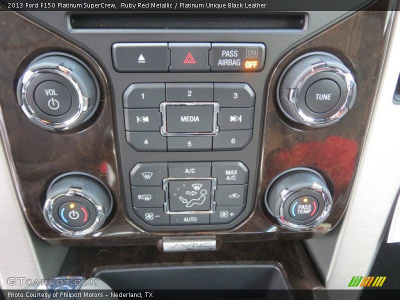 Ruby Red Metallic / Platinum Unique Black Leather 2013 Ford F150 Platinum SuperCrew