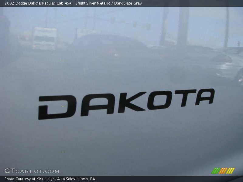 Bright Silver Metallic / Dark Slate Gray 2002 Dodge Dakota Regular Cab 4x4