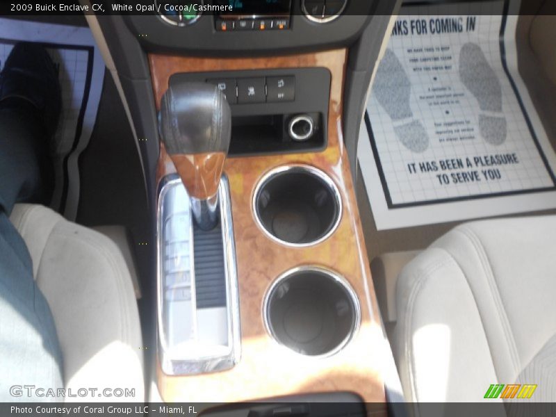 White Opal / Cocoa/Cashmere 2009 Buick Enclave CX