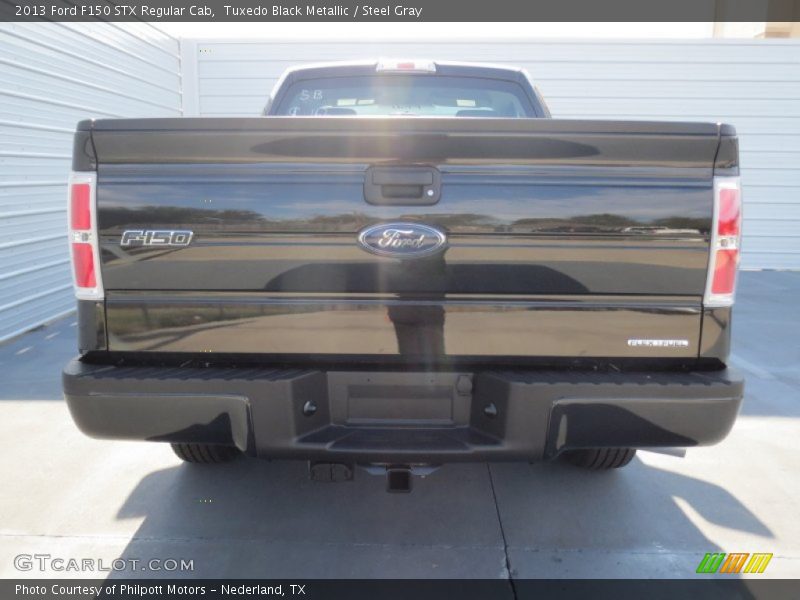 Tuxedo Black Metallic / Steel Gray 2013 Ford F150 STX Regular Cab