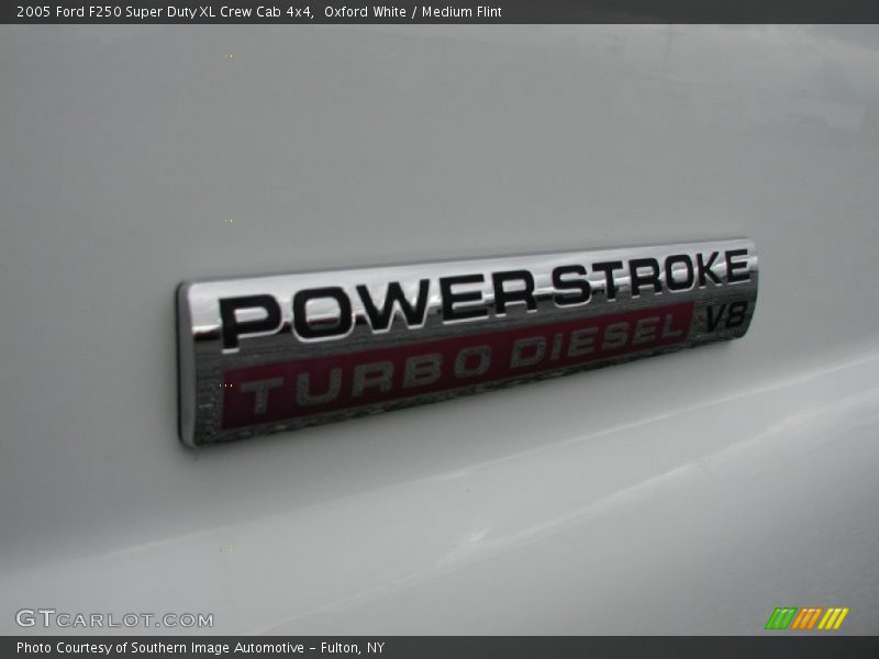 Oxford White / Medium Flint 2005 Ford F250 Super Duty XL Crew Cab 4x4
