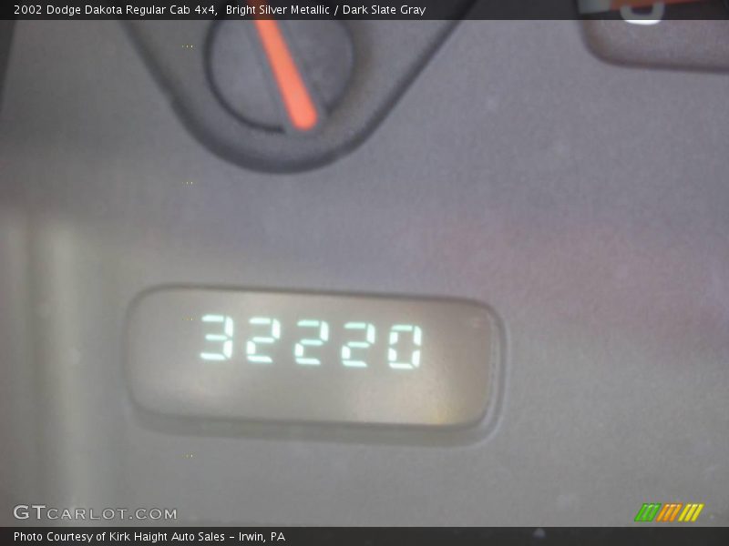 Bright Silver Metallic / Dark Slate Gray 2002 Dodge Dakota Regular Cab 4x4