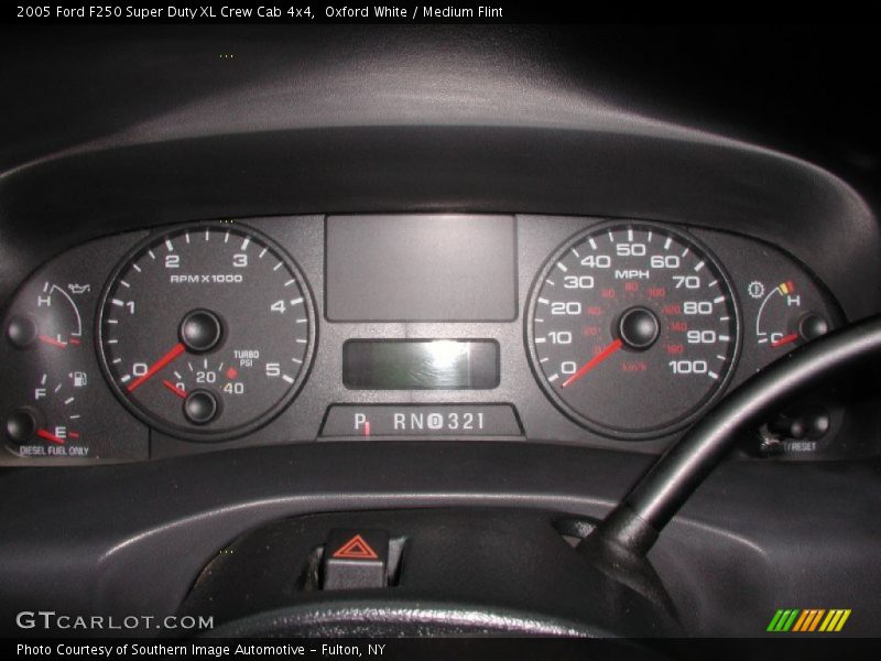 Oxford White / Medium Flint 2005 Ford F250 Super Duty XL Crew Cab 4x4