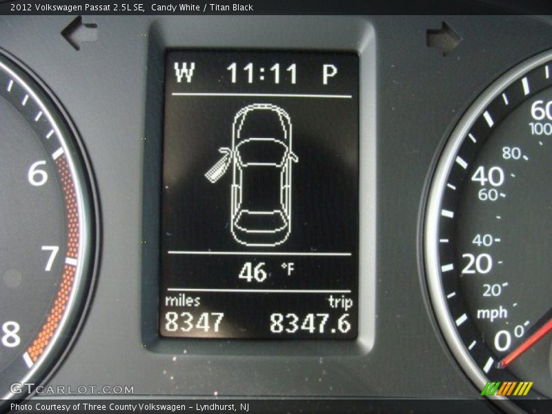 Candy White / Titan Black 2012 Volkswagen Passat 2.5L SE