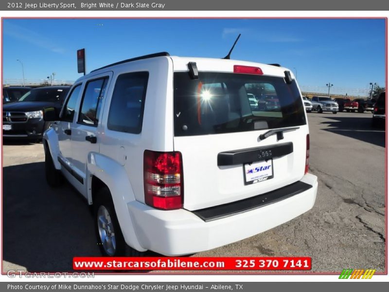 Bright White / Dark Slate Gray 2012 Jeep Liberty Sport