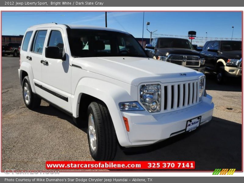 Bright White / Dark Slate Gray 2012 Jeep Liberty Sport