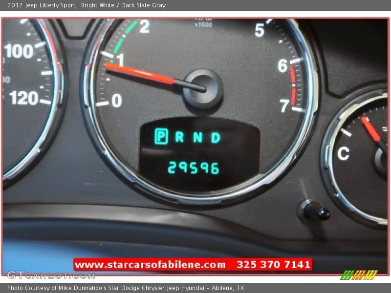 Bright White / Dark Slate Gray 2012 Jeep Liberty Sport