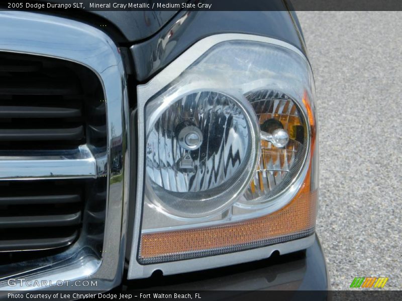 Mineral Gray Metallic / Medium Slate Gray 2005 Dodge Durango SLT