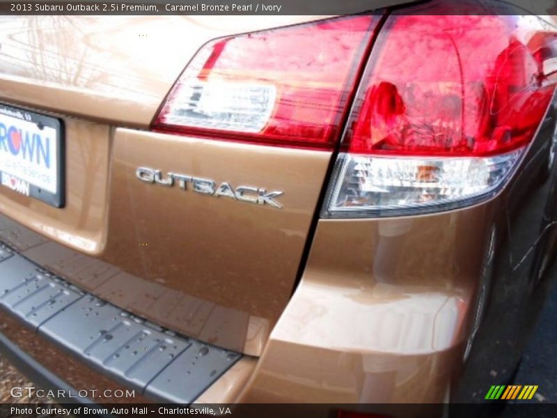 Caramel Bronze Pearl / Ivory 2013 Subaru Outback 2.5i Premium