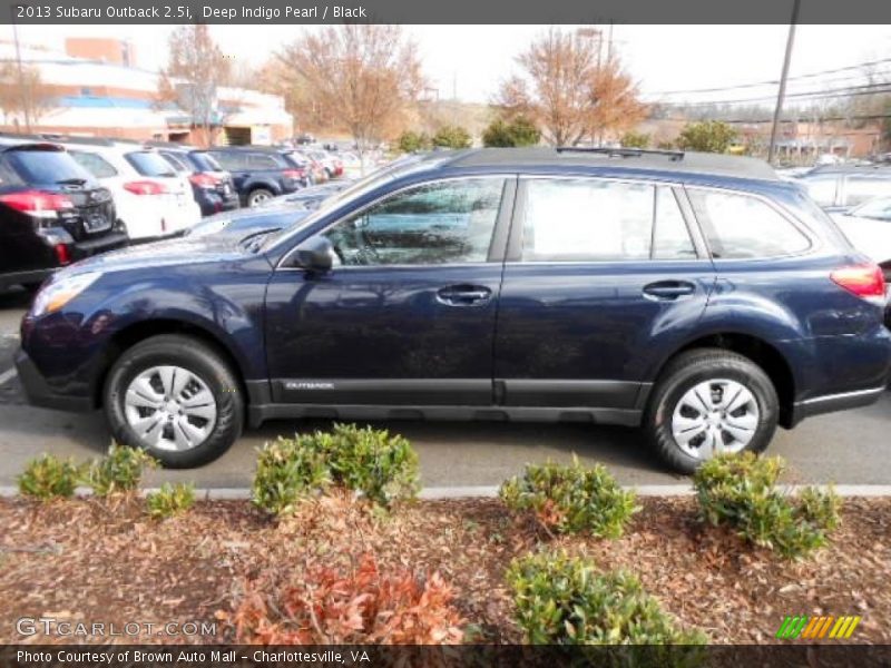 Deep Indigo Pearl / Black 2013 Subaru Outback 2.5i