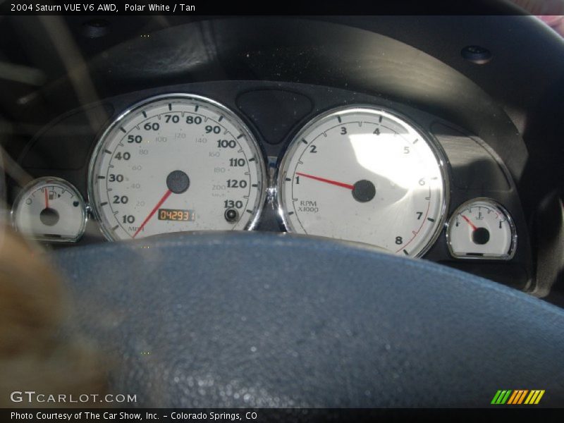 Polar White / Tan 2004 Saturn VUE V6 AWD