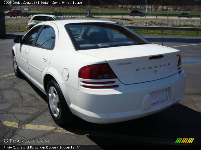 Stone White / Taupe 2005 Dodge Stratus SXT Sedan
