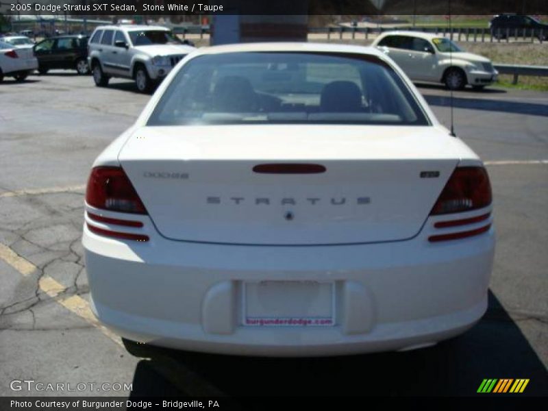Stone White / Taupe 2005 Dodge Stratus SXT Sedan