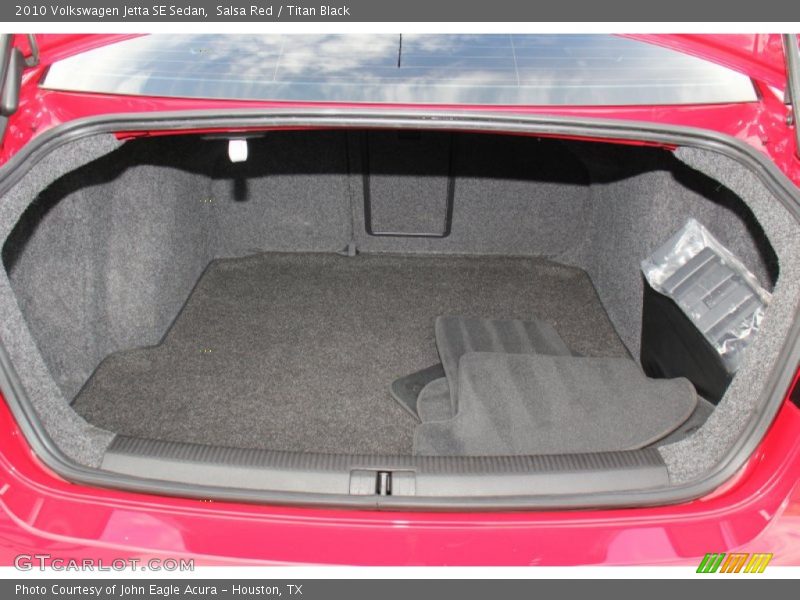 Salsa Red / Titan Black 2010 Volkswagen Jetta SE Sedan
