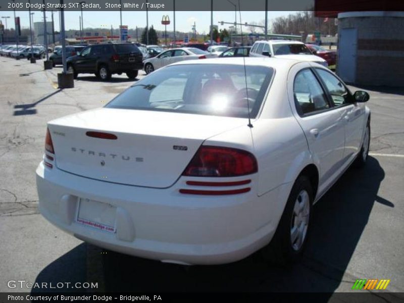 Stone White / Taupe 2005 Dodge Stratus SXT Sedan