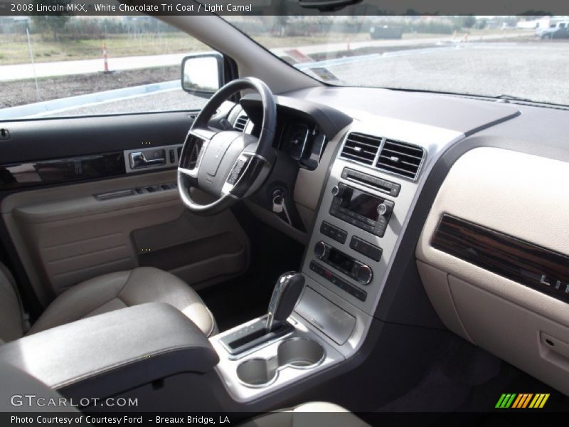 White Chocolate Tri Coat / Light Camel 2008 Lincoln MKX