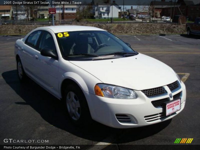Stone White / Taupe 2005 Dodge Stratus SXT Sedan