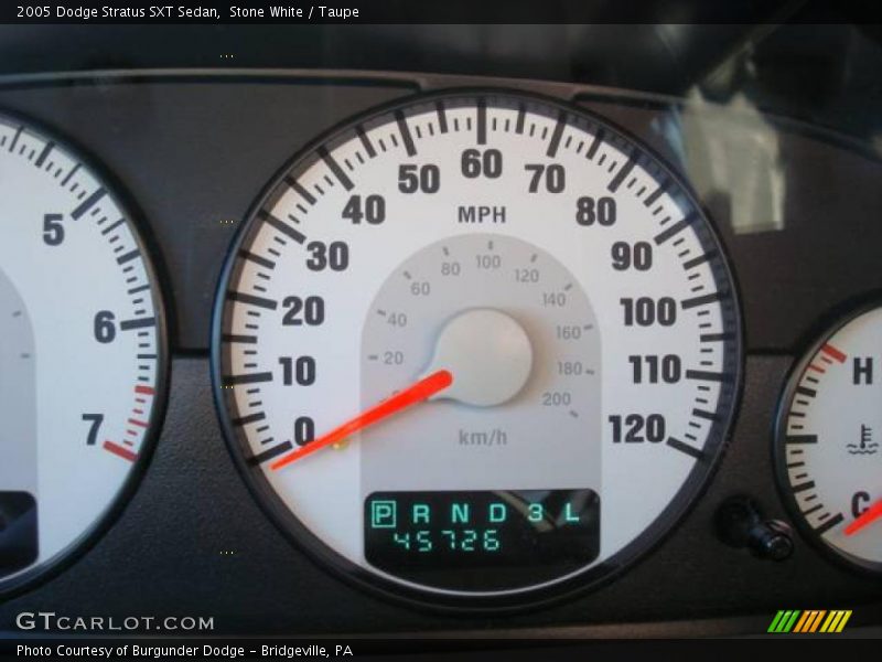 Stone White / Taupe 2005 Dodge Stratus SXT Sedan