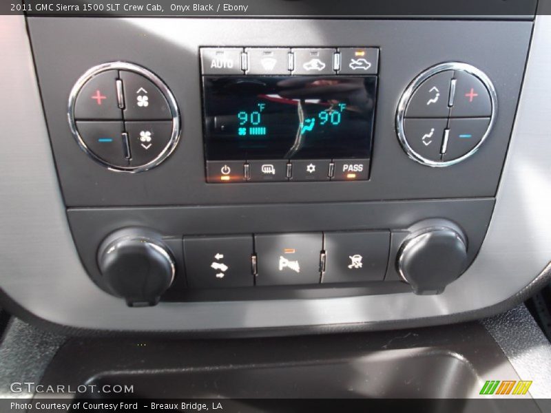 Onyx Black / Ebony 2011 GMC Sierra 1500 SLT Crew Cab