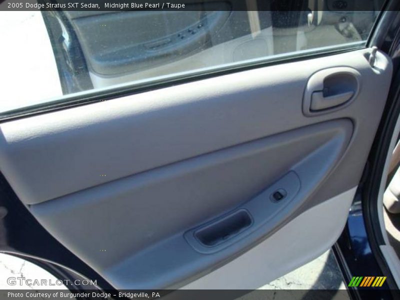 Midnight Blue Pearl / Taupe 2005 Dodge Stratus SXT Sedan