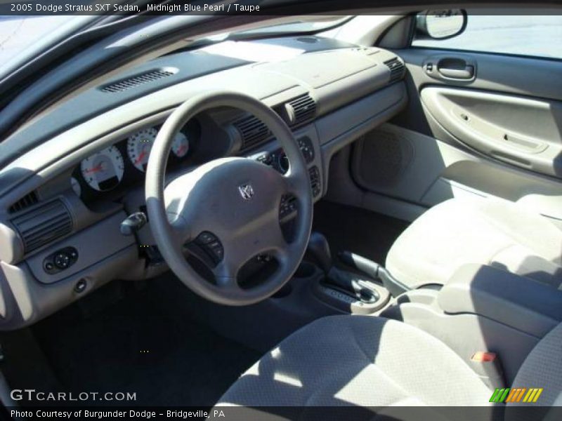 Midnight Blue Pearl / Taupe 2005 Dodge Stratus SXT Sedan
