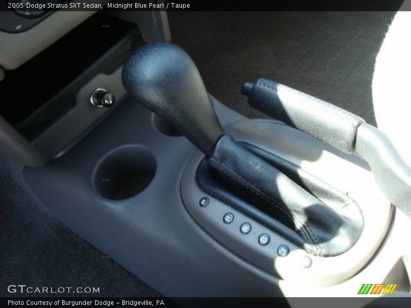 Midnight Blue Pearl / Taupe 2005 Dodge Stratus SXT Sedan