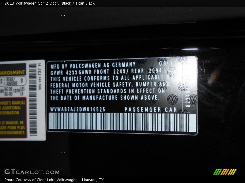 Black / Titan Black 2013 Volkswagen Golf 2 Door