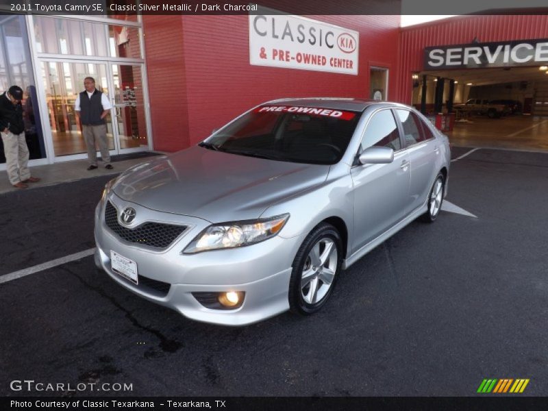 Classic Silver Metallic / Dark Charcoal 2011 Toyota Camry SE