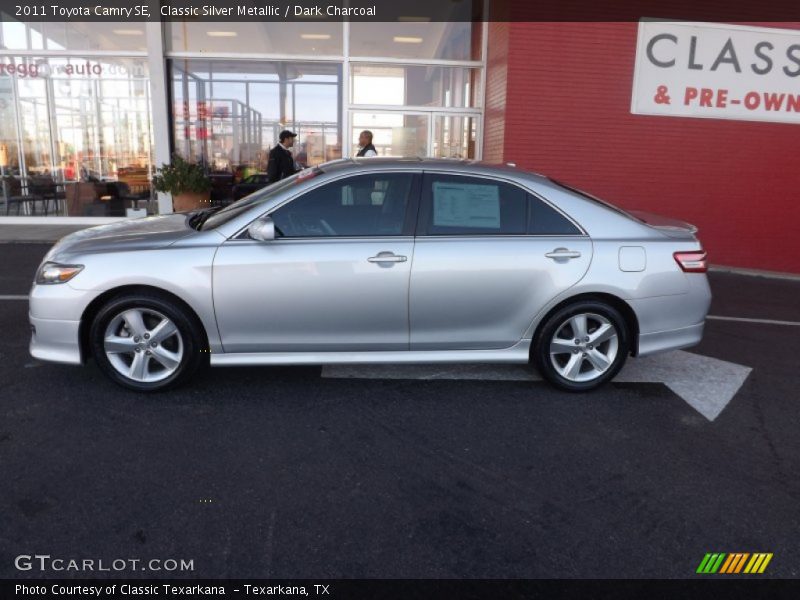 Classic Silver Metallic / Dark Charcoal 2011 Toyota Camry SE