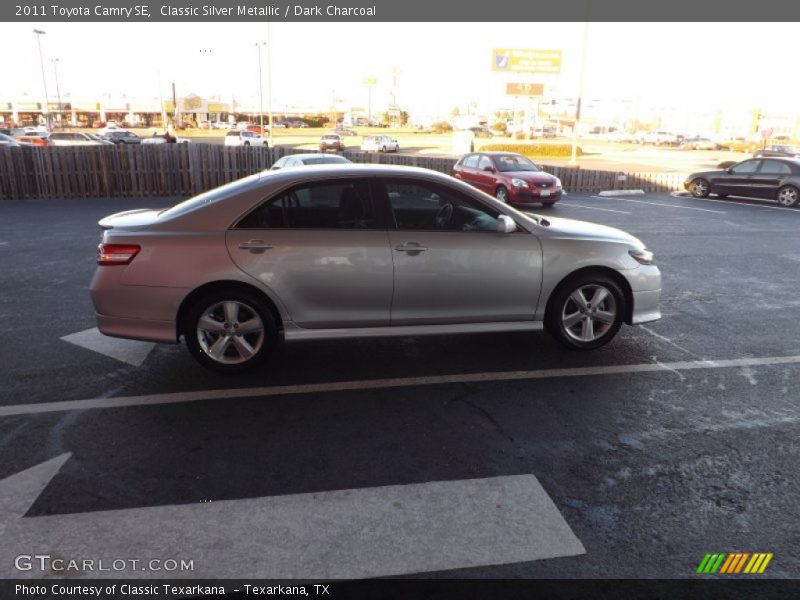 Classic Silver Metallic / Dark Charcoal 2011 Toyota Camry SE