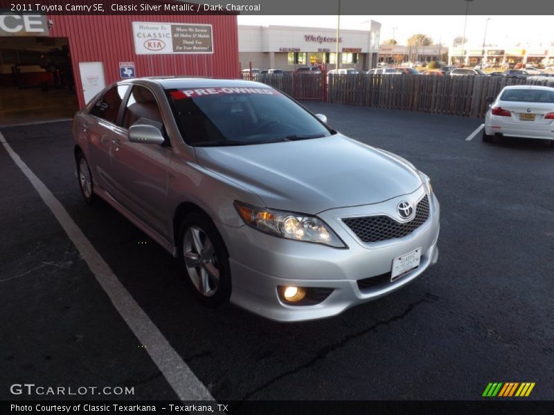 Classic Silver Metallic / Dark Charcoal 2011 Toyota Camry SE