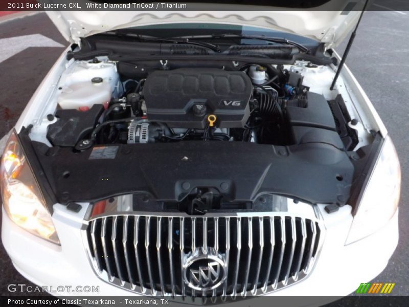 White Diamond TriCoat / Titanium 2011 Buick Lucerne CXL
