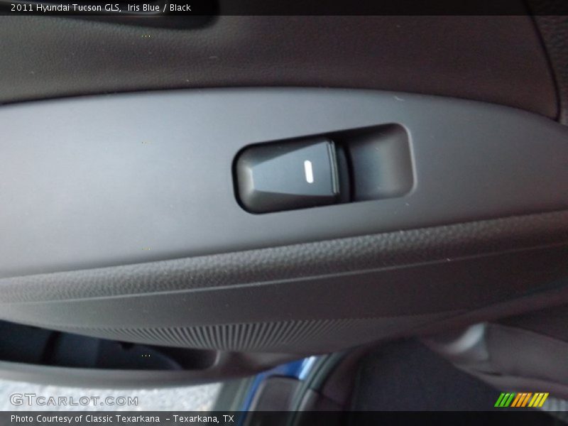 Iris Blue / Black 2011 Hyundai Tucson GLS