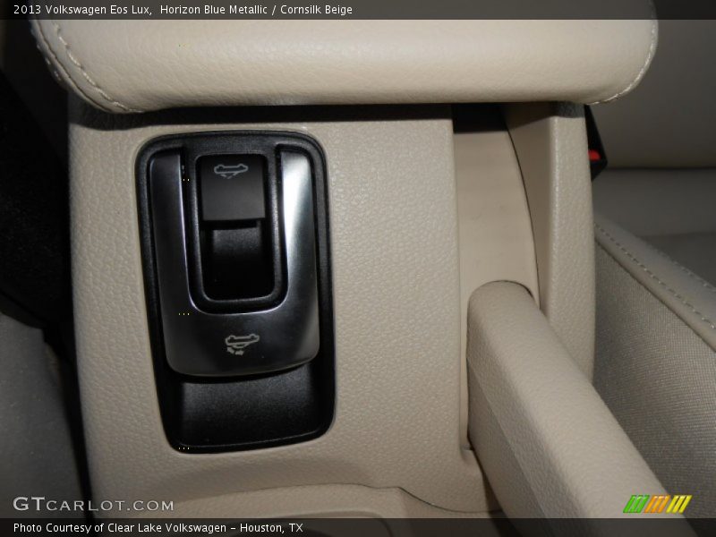 Horizon Blue Metallic / Cornsilk Beige 2013 Volkswagen Eos Lux