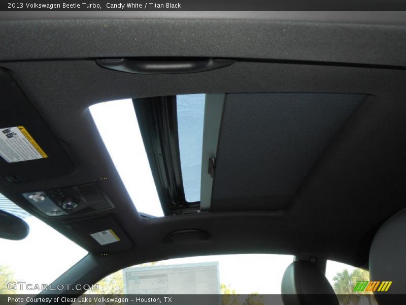 Candy White / Titan Black 2013 Volkswagen Beetle Turbo