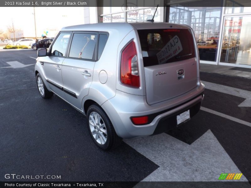Bright Silver / Black Cloth 2013 Kia Soul 1.6
