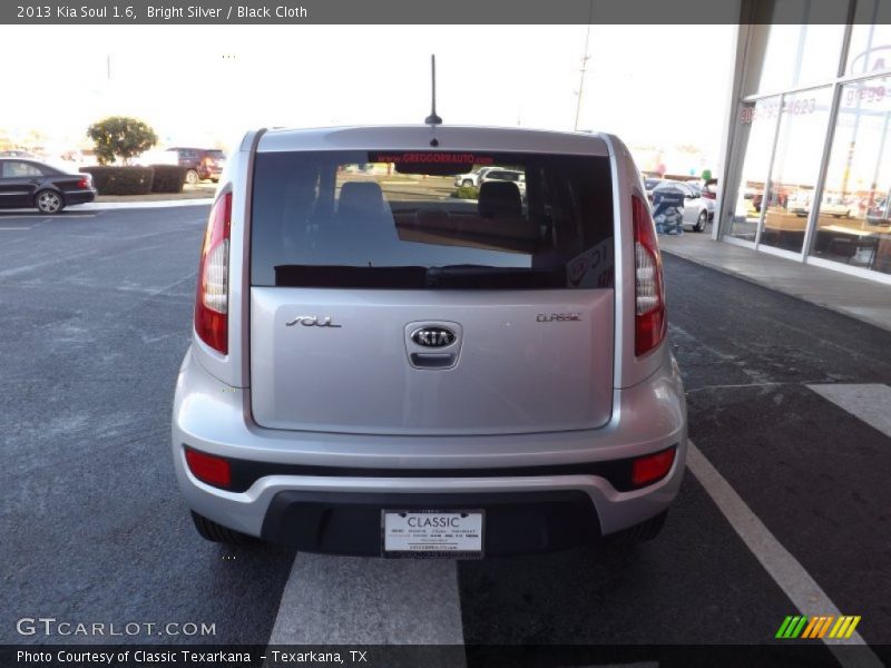Bright Silver / Black Cloth 2013 Kia Soul 1.6