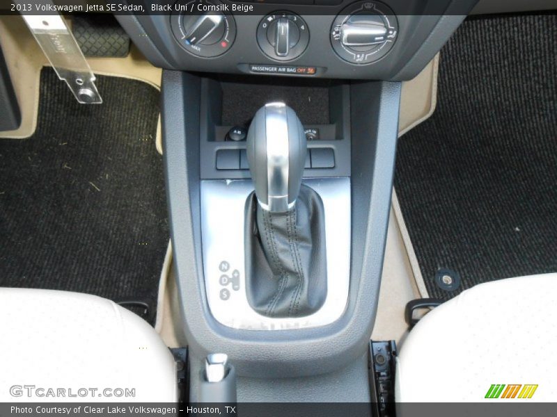 Black Uni / Cornsilk Beige 2013 Volkswagen Jetta SE Sedan