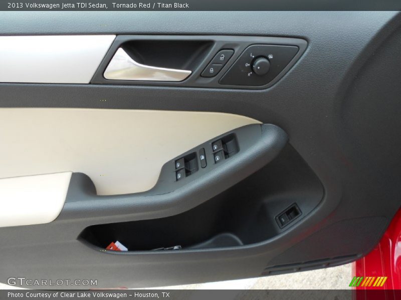Tornado Red / Titan Black 2013 Volkswagen Jetta TDI Sedan