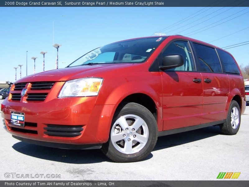 Sunburst Orange Pearl / Medium Slate Gray/Light Shale 2008 Dodge Grand Caravan SE