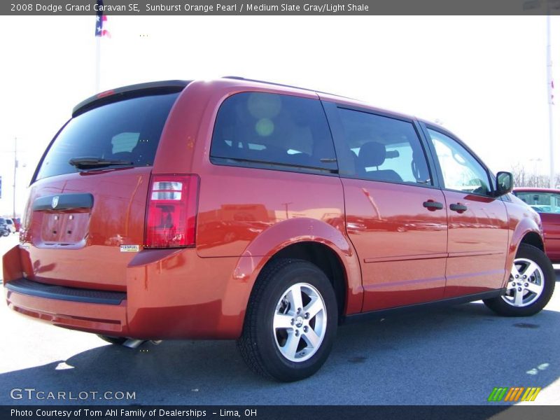 Sunburst Orange Pearl / Medium Slate Gray/Light Shale 2008 Dodge Grand Caravan SE