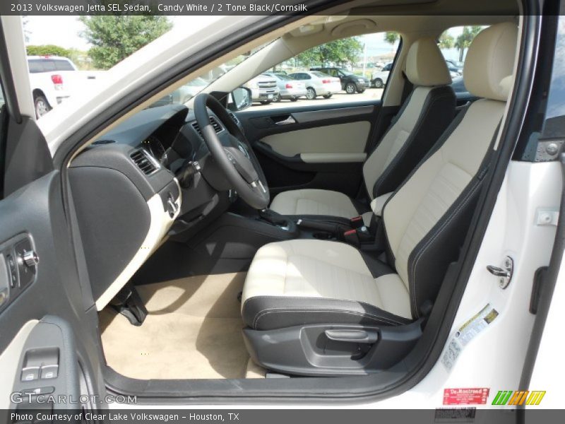 Candy White / 2 Tone Black/Cornsilk 2013 Volkswagen Jetta SEL Sedan