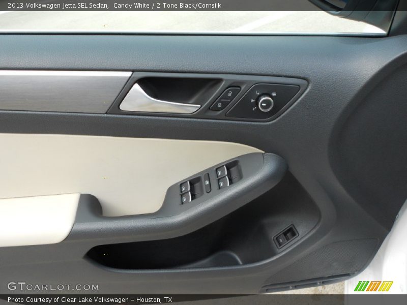 Candy White / 2 Tone Black/Cornsilk 2013 Volkswagen Jetta SEL Sedan