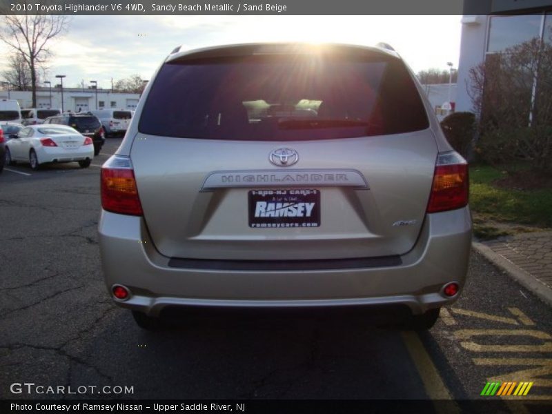 Sandy Beach Metallic / Sand Beige 2010 Toyota Highlander V6 4WD